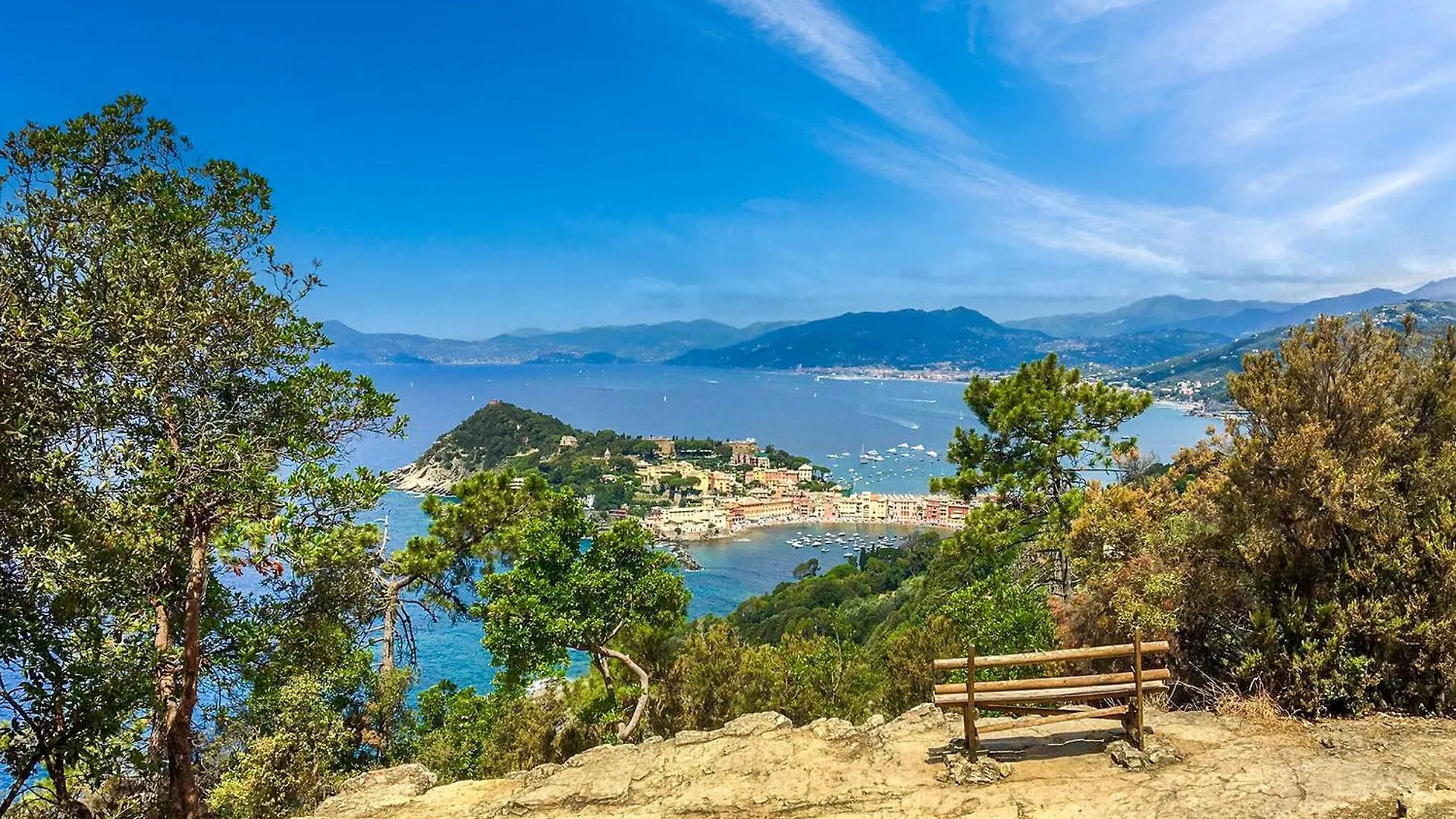 3 Bedroom Stunning Apartment In Sestri Levante